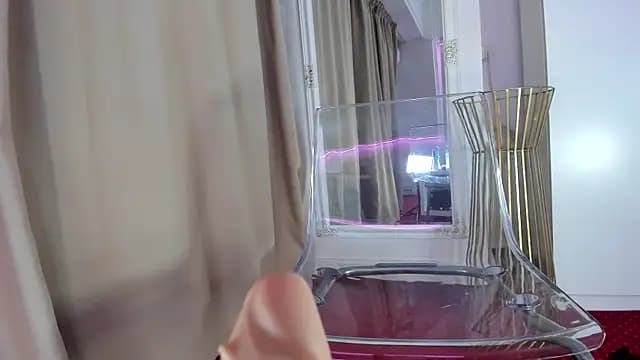 Bonnie_Liss live cam