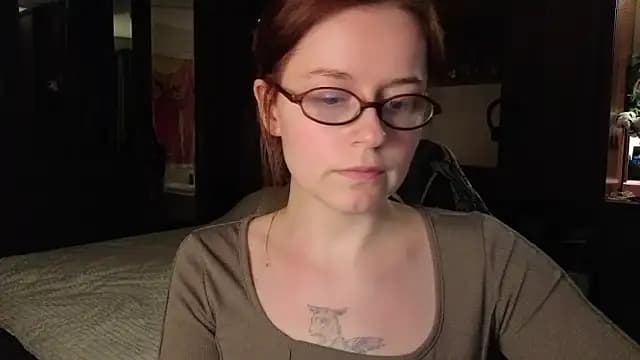 wow_reb22 live cam on Stripchat