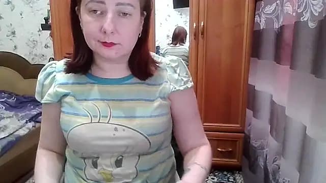 SophieNightAh live cam