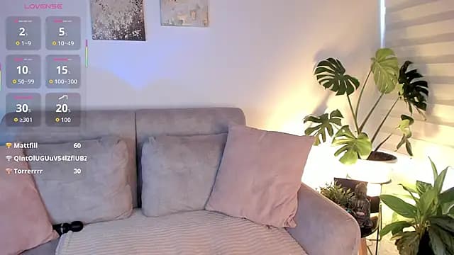 Estrer_collins live cam