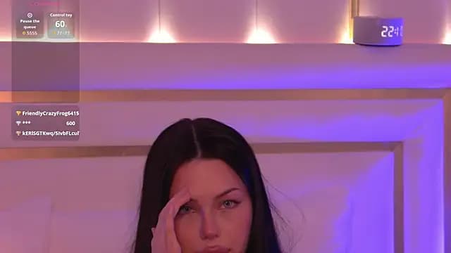 LeyaFoxhall live cam