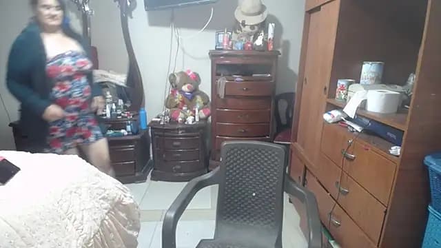 jazmin_mature_ live cam