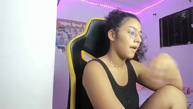 emily_stars1 live cam