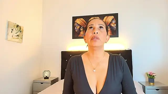 Shanon_mature live cam