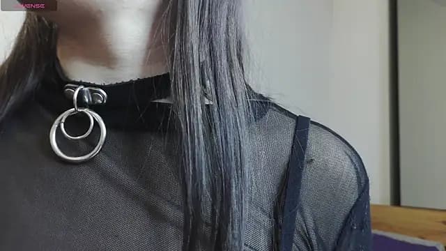 Aelita_bb live cam on Stripchat