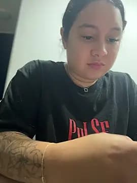 Pretty_Isadora live cam