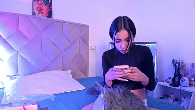 Chloe_Miller_2 live cam