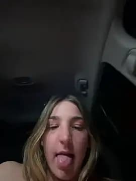 DoriDelux66 live cam