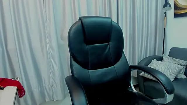 Alanah_rayne live cam on Stripchat