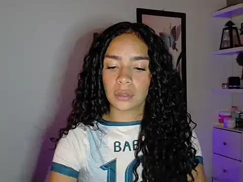 lali2gab live cam on Stripchat