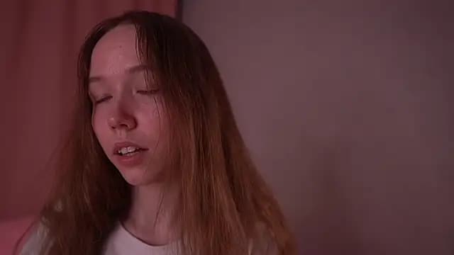 Pacific_Polly live cam on Stripchat