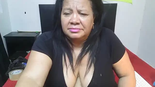 Shanttal0272 live cam