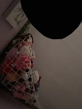 imawhorenslut19 live cam