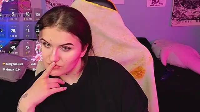 Dark_Shine live cam on Stripchat