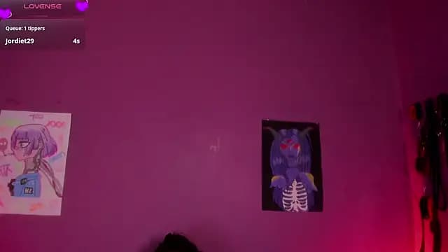 Cata_green live cam on Stripchat