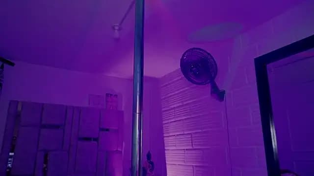 BonnieAnderson_ live cam