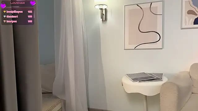 Lella_Ryann_ live cam