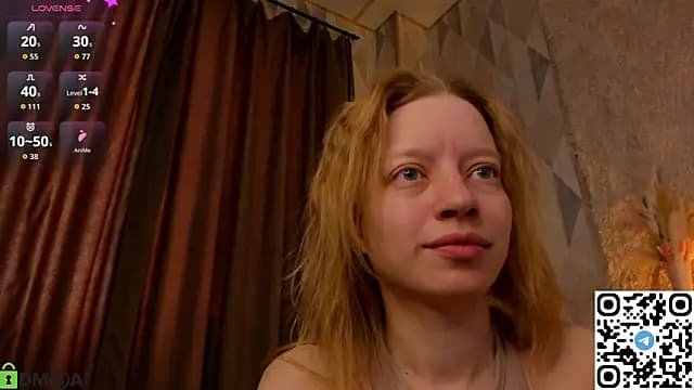 Michelle_Blond live cam