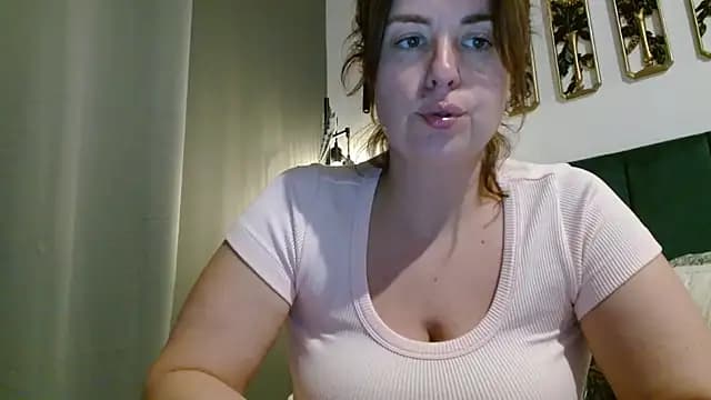 HazelSkyesChat live cam