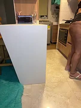 tabata_monroee live cam