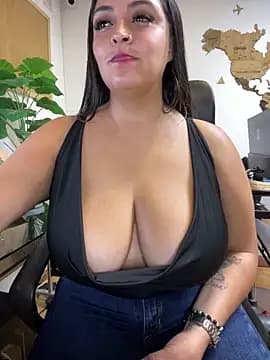 milly_cruz live cam