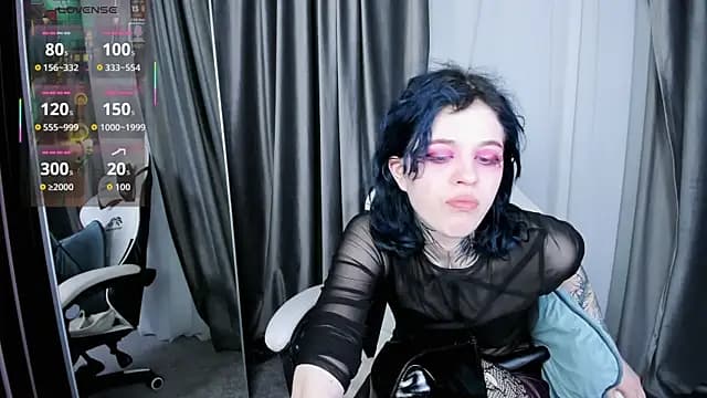 NoelleGothicShadow live cam