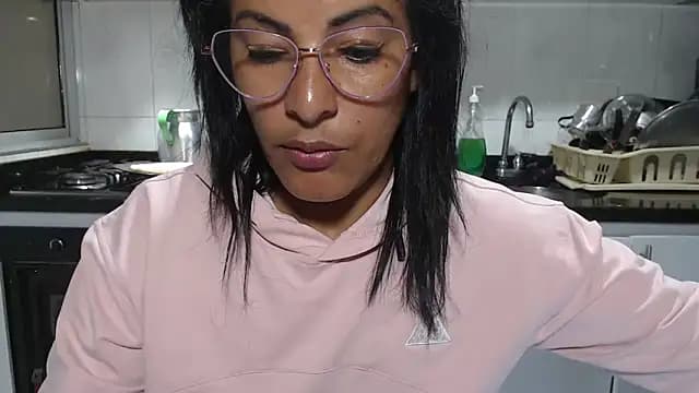 kateleyagrey live cam