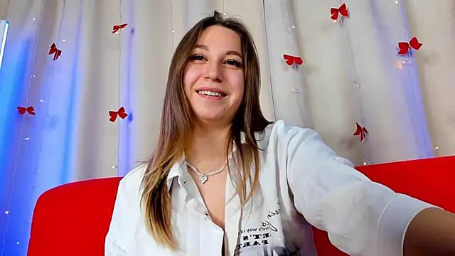 AsyaPink live cam on Stripchat