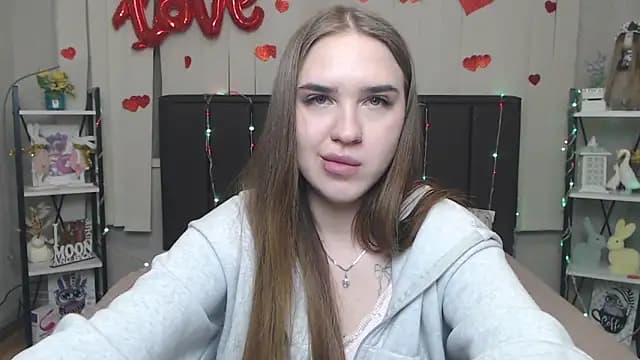 LauraHlot live cam on Stripchat