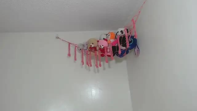 Sunflower77 live cam on Stripchat