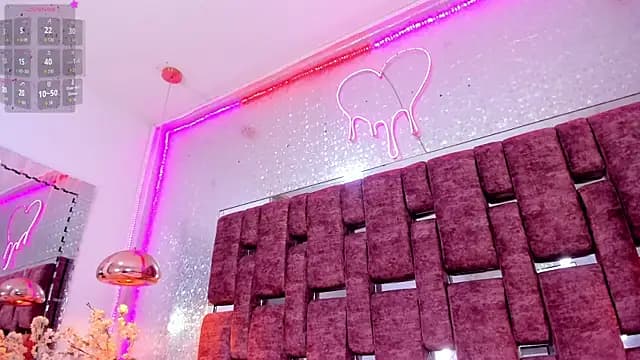 LunaPleasure live cam