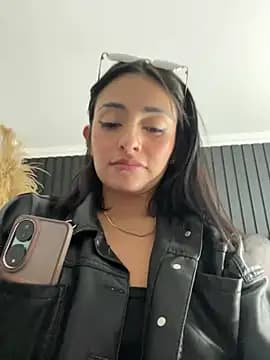 Nanda_vixen_ live cam on Stripchat