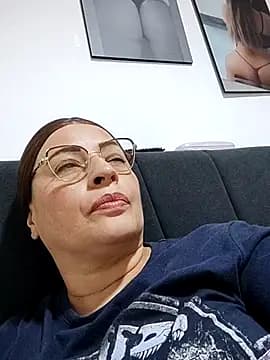 _Prinscarlet_ live cam on Stripchat