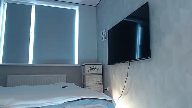 little_paw_ live cam