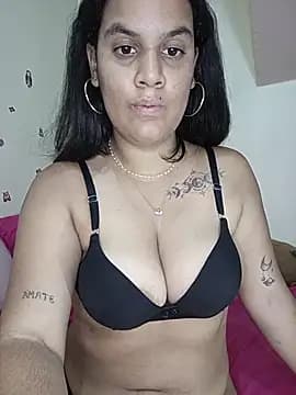 CloeLima live cam on Stripchat