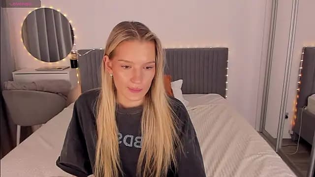 CassieRayss live cam