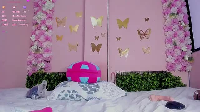 grandmother_milf live cam on Stripchat