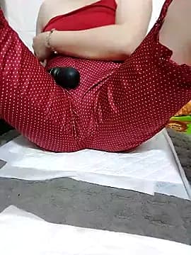 -Hallie- live cam on Stripchat