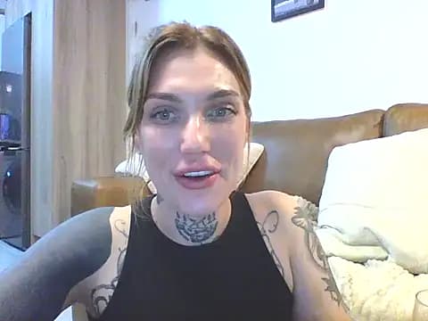 AshleyArcana live cam on Stripchat