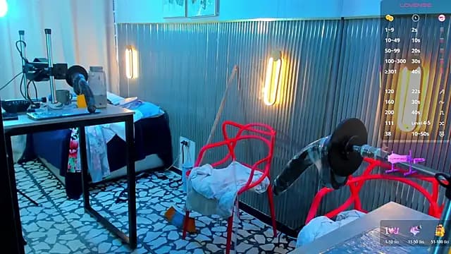 nazly_bigass live cam