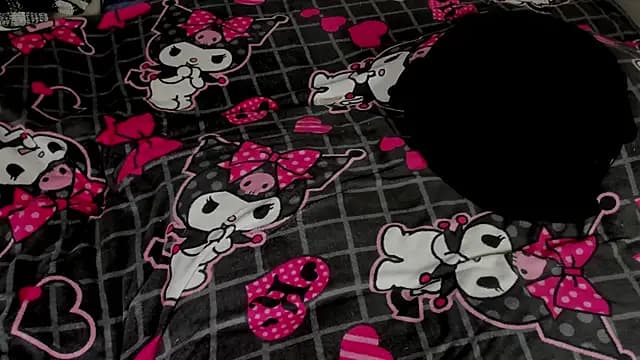 SAVYLOLY live cam on Stripchat