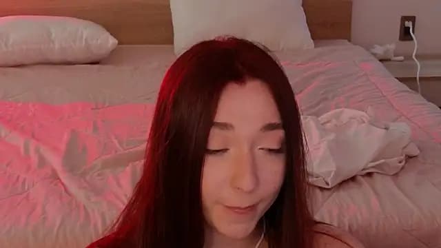 YasmineWest live cam on Stripchat