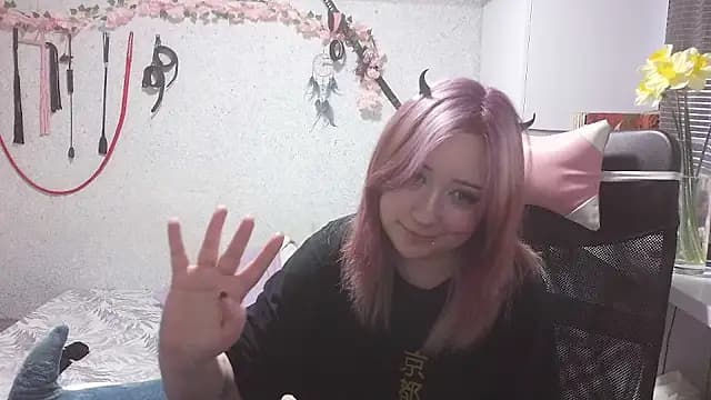 plumpy_girl live cam on Stripchat