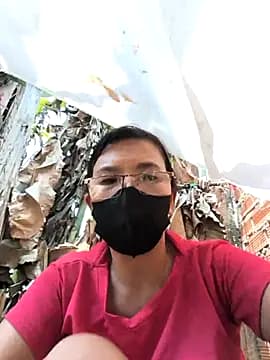 Pussy-xx live cam on Stripchat