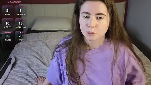 LovingWhisperr live cam