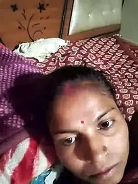 Gungun_thakur live cam