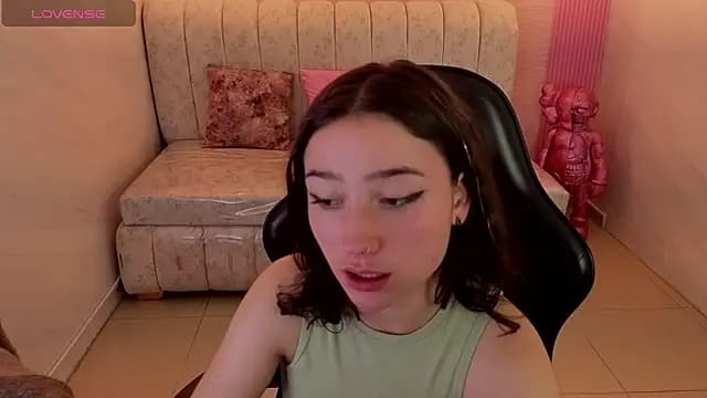 venuss09_s live cam on Stripchat