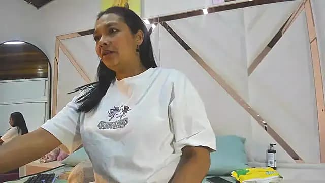 Valeria_gil_ live cam on Stripchat