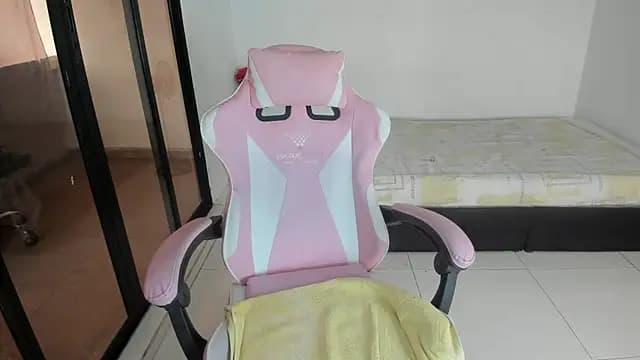 julinee_smithh live cam