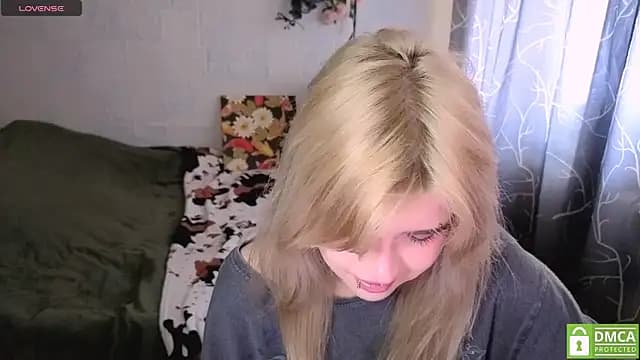 MoonlightGrace live cam